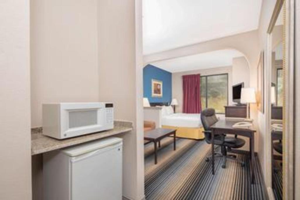 Hotel Baymont By Wyndham Laurel Zewnętrze zdjęcie
